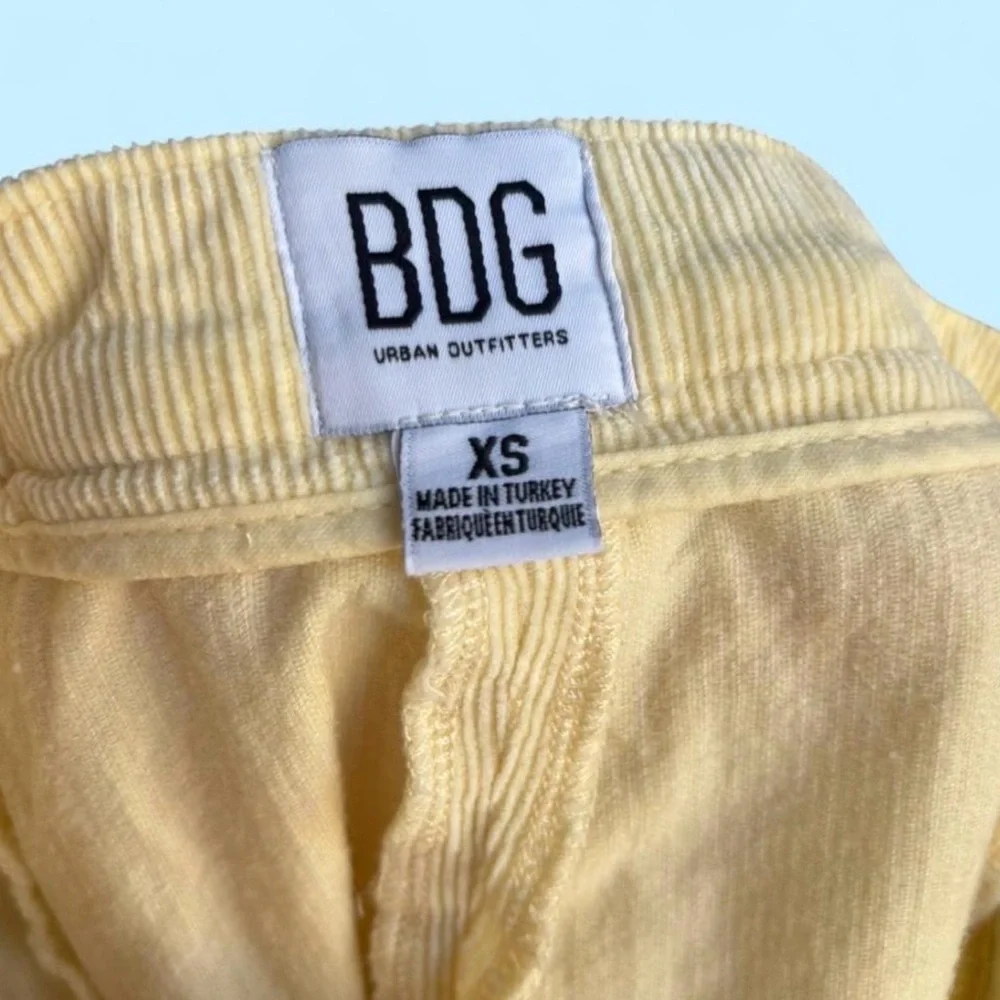 BDG Urban Outfitters Pleated Yellow Corduroy Mini Skirt XS - Picture 3 of 6